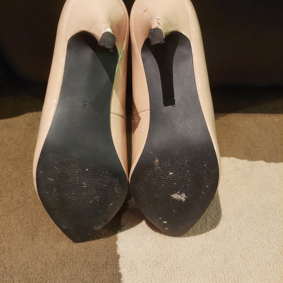 Steve Madden Nude Pump - Picture 4 of 4